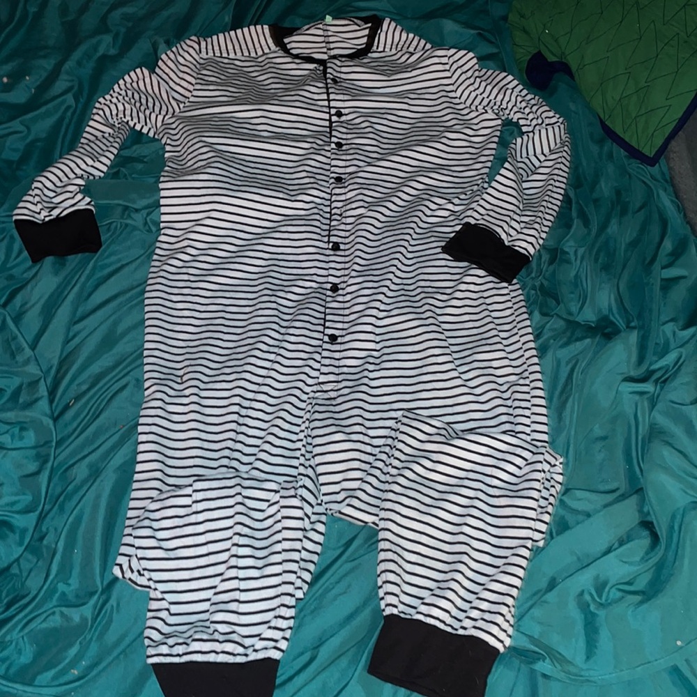 NWOT black and lt green Union suit, onesie, long underwear, size 3XL